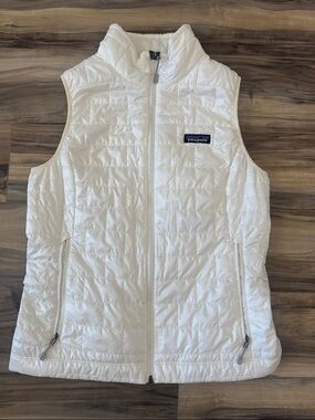 Patagonia White Lightweight Quilted Vest